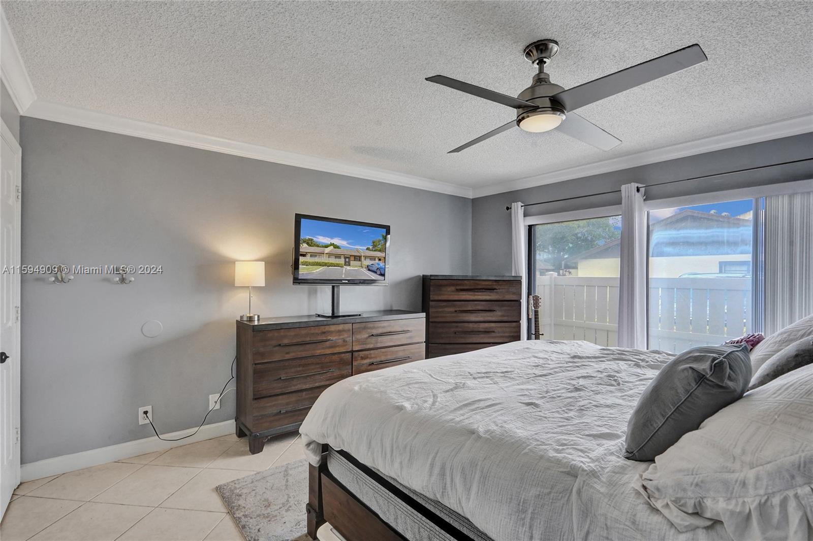 703 Banks Road Margate, FL 33063 - Photo 12 of 33 Primary bedroom