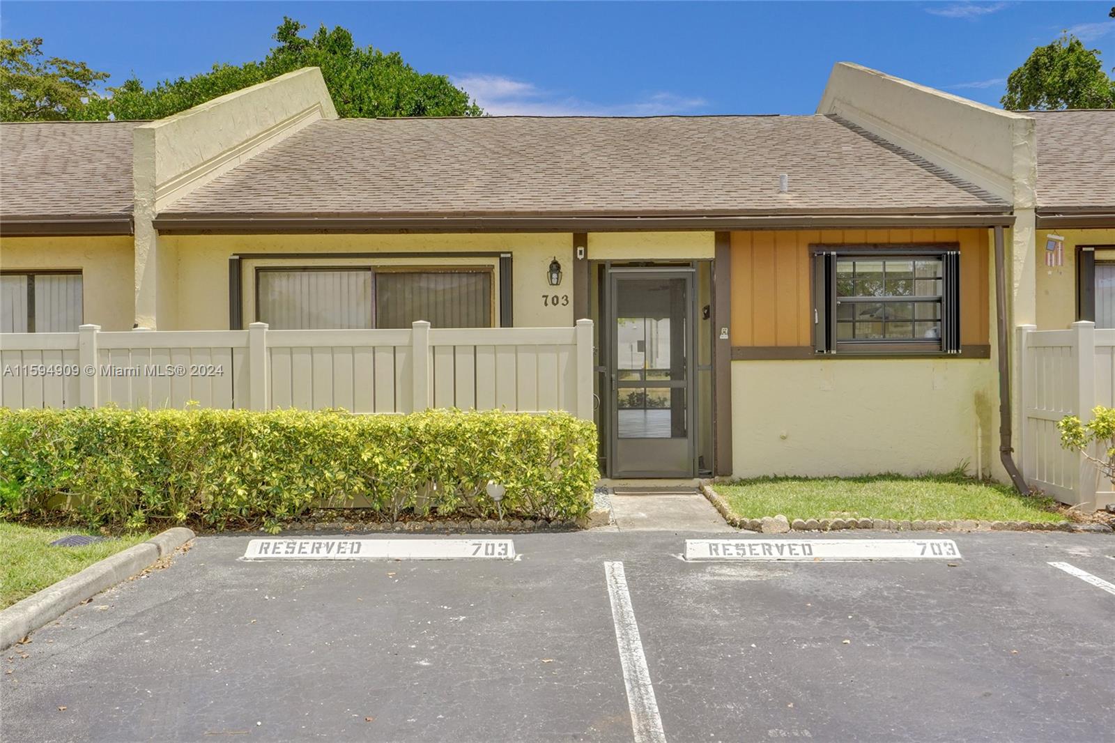 703 Banks Road Margate, FL 33063 - Photo 21 of 33