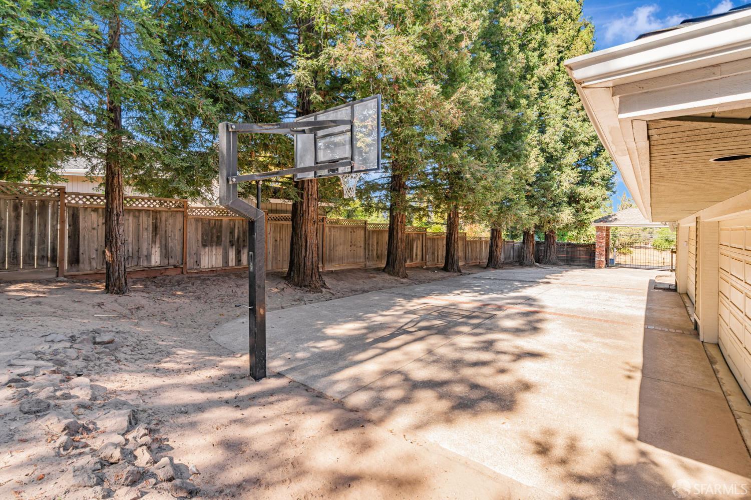 165 Pine Creek Road Walnut Creek, CA 94598 - Photo 72 of 79