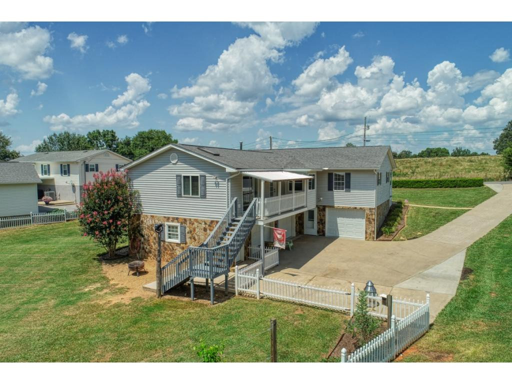 285 Johnson Road Greeneville, TN 37743 - Photo 4 of 36 Photo 4