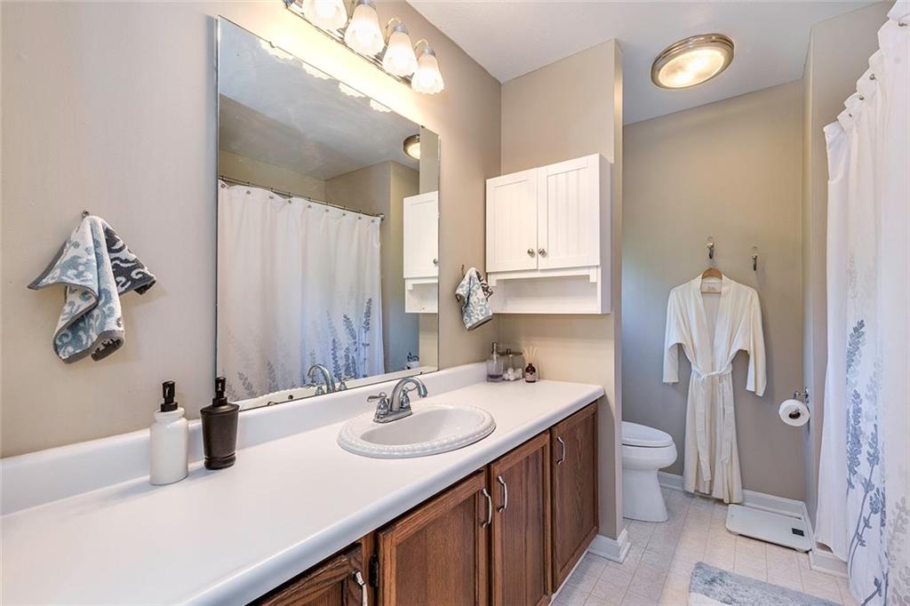 16 Pacers Ridge Drive Canonsburg, PA 15317 - Photo 15 of 23 The master bath features a large vanity with ample storage!
