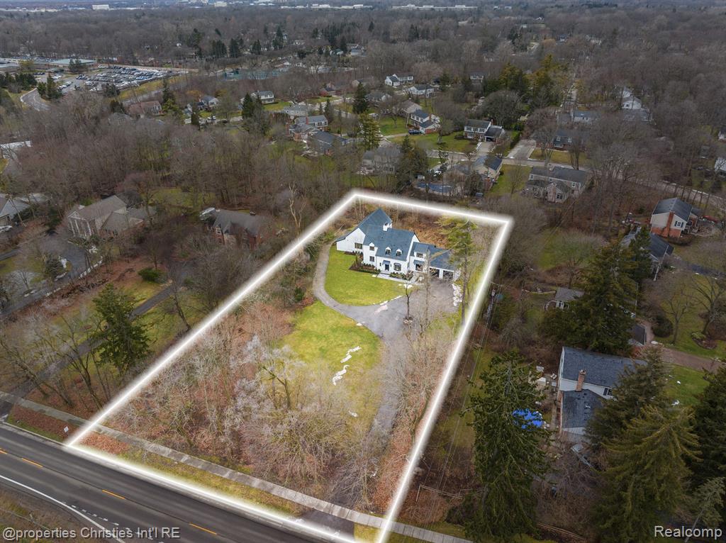 31325 Lahser Road Beverly Hills, MI 48025 - Photo 6 of 87