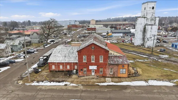 $650,000 | 409 West Gambier Street, Mount Vernon, OH 43050