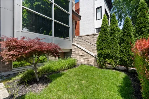 $2,400,000 | 1446 West Altgeld Street, Chicago, IL 60614
