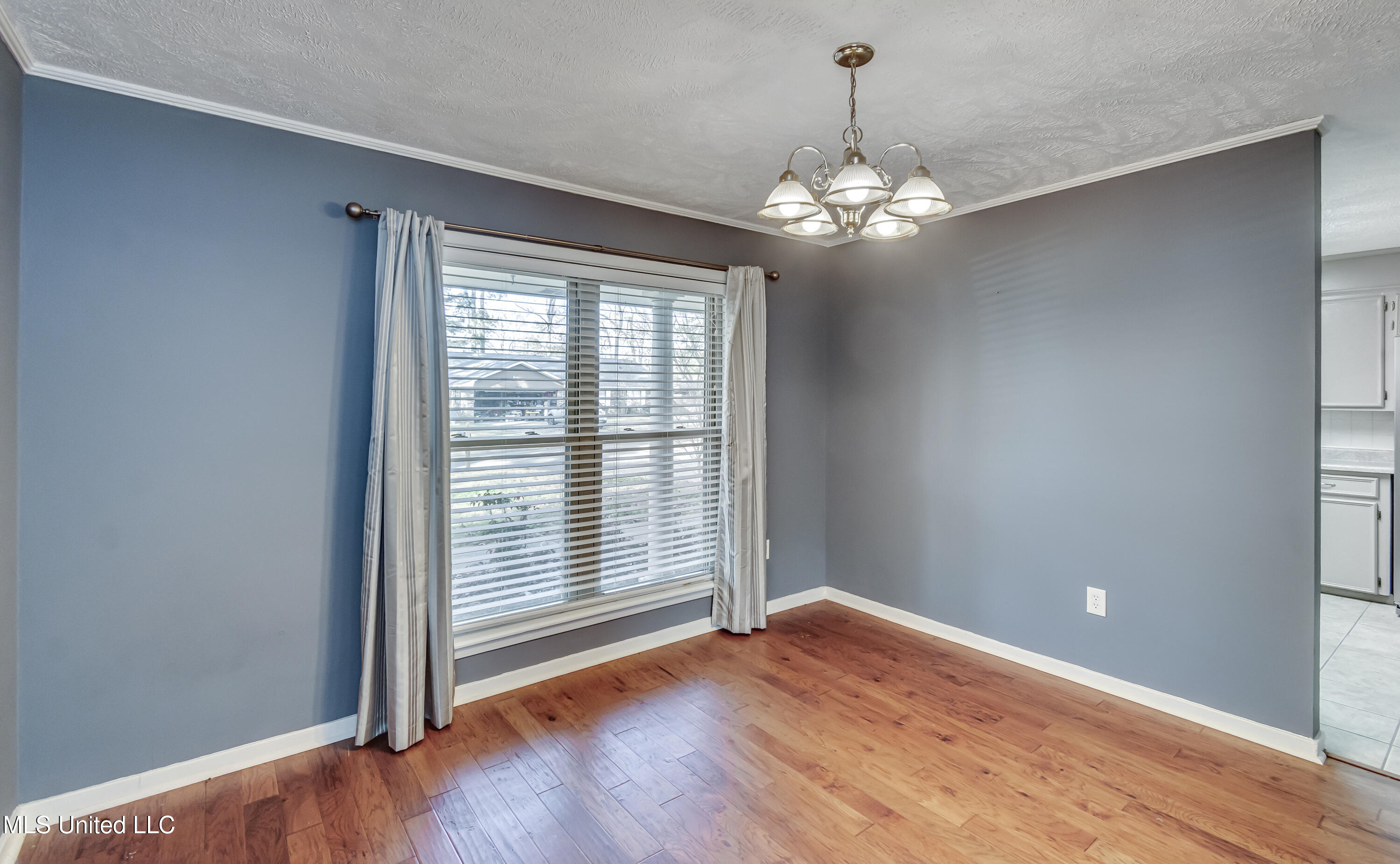 141 Fern Valley Road Brandon, MS 39042 - Photo 5 of 57 141 Fern Valley Rd-19