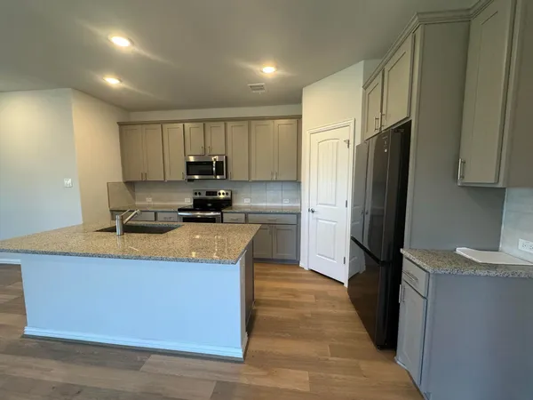 $2,200 | 324 Old Trinity Way, Georgetown, TX 78628