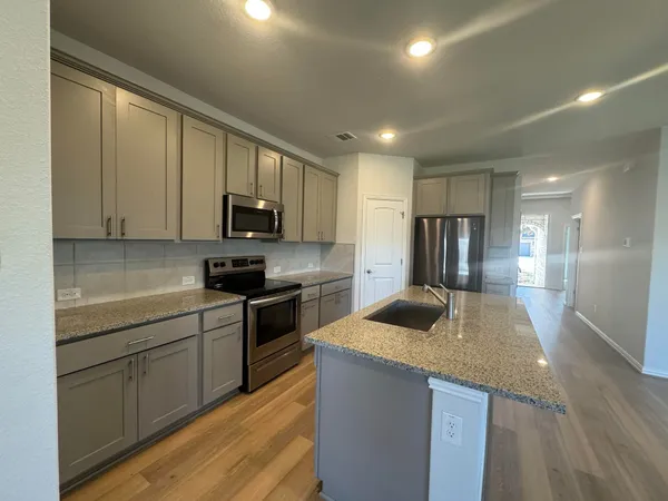 $2,200 | 324 Old Trinity Way, Georgetown, TX 78628