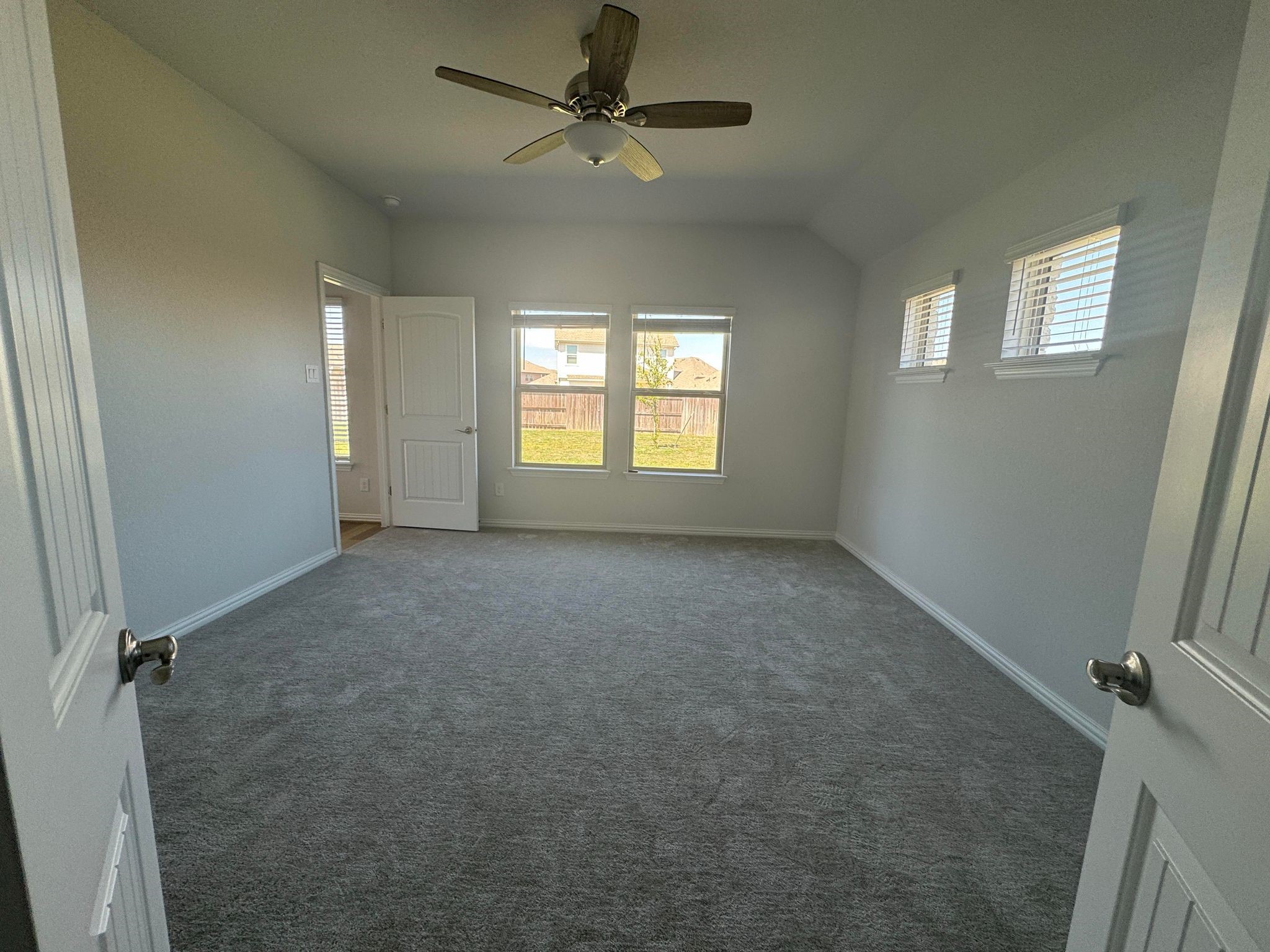 324 Old Trinity Way Georgetown, TX 78628 - Photo 14 of 27