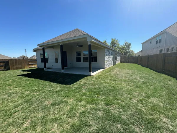 $2,200 | 324 Old Trinity Way, Georgetown, TX 78628