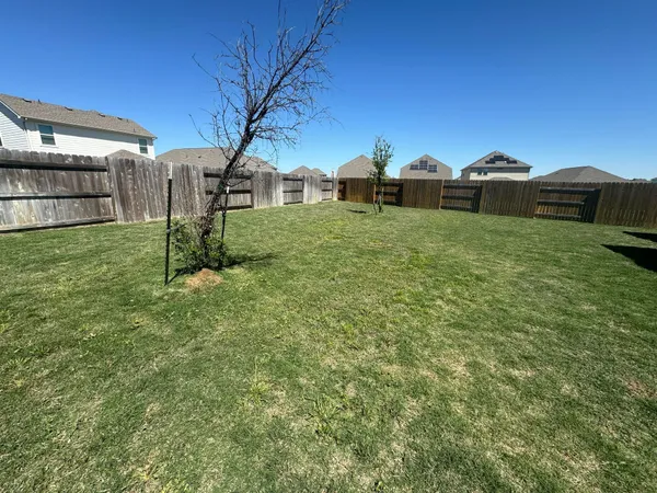 $2,200 | 324 Old Trinity Way, Georgetown, TX 78628
