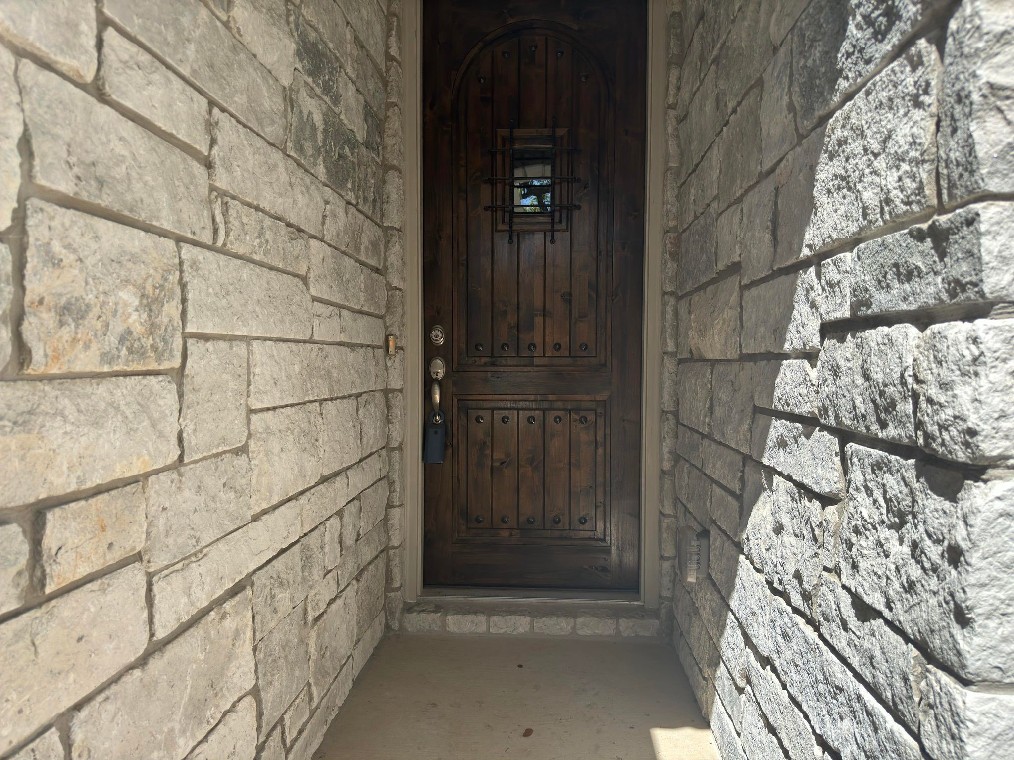 324 Old Trinity Way Georgetown, TX 78628 - Photo 4 of 27