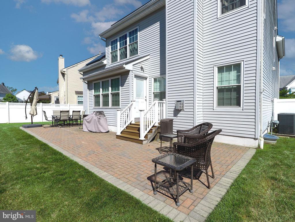 15 Nottingham Way Mount Laurel, NJ 08054 - Photo 8 of 50