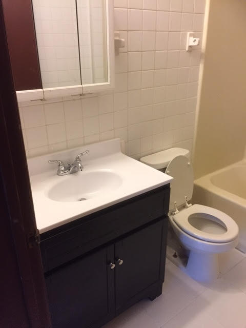 2761 North Seacrest Boulevard Boynton Beach, FL 33435 - Photo 4 of 4 2761 seacrest bathroom