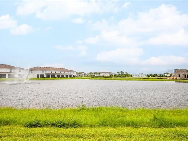 $352,500 | 17741 Crescent Moon Loop, Bradenton, FL 34211