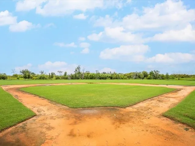 $352,500 | 17741 Crescent Moon Loop, Bradenton, FL 34211