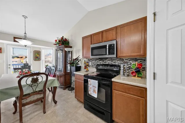 $348,700 | 3557 Yellow Jasmine Drive, Bridgeton, MO 63044