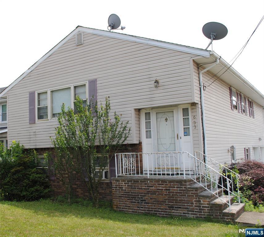 633 Totowa Road Totowa, NJ 07512 - Photo 1 of 15