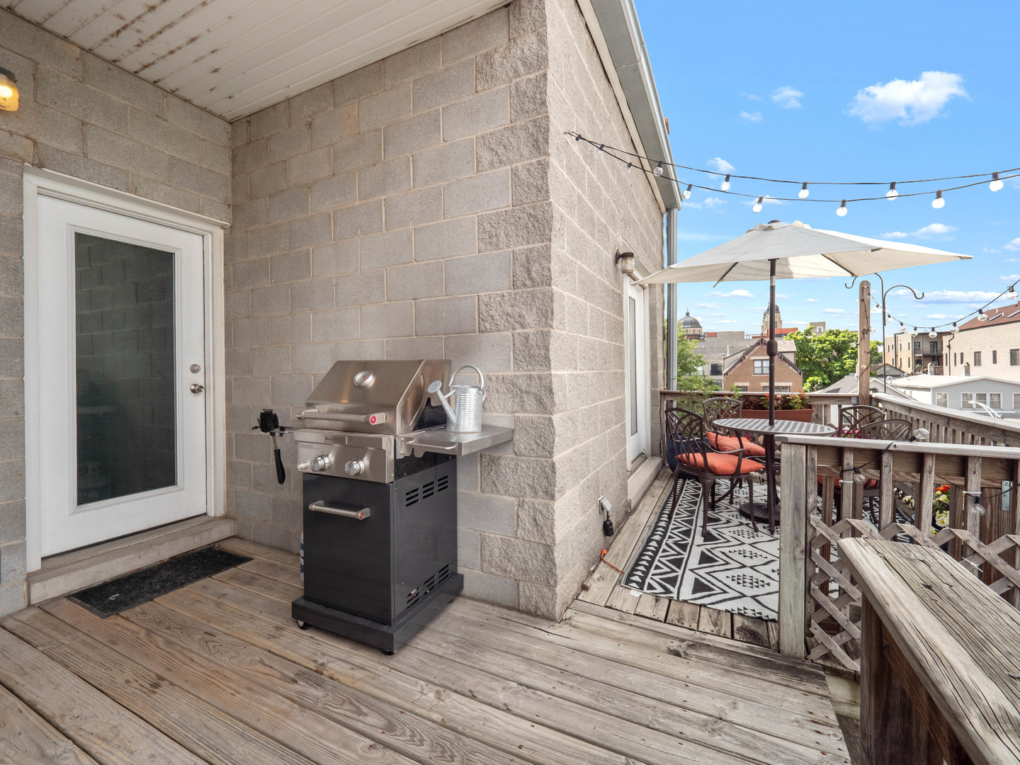 838 North Greenview Avenue, Unit 3 Chicago, IL 60642 - Photo 18 of 18 a view of a chairs and table in a balcony