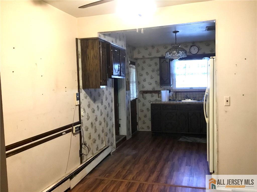 3 Laythan Road Edison, NJ 08817 - Photo 12 of 14