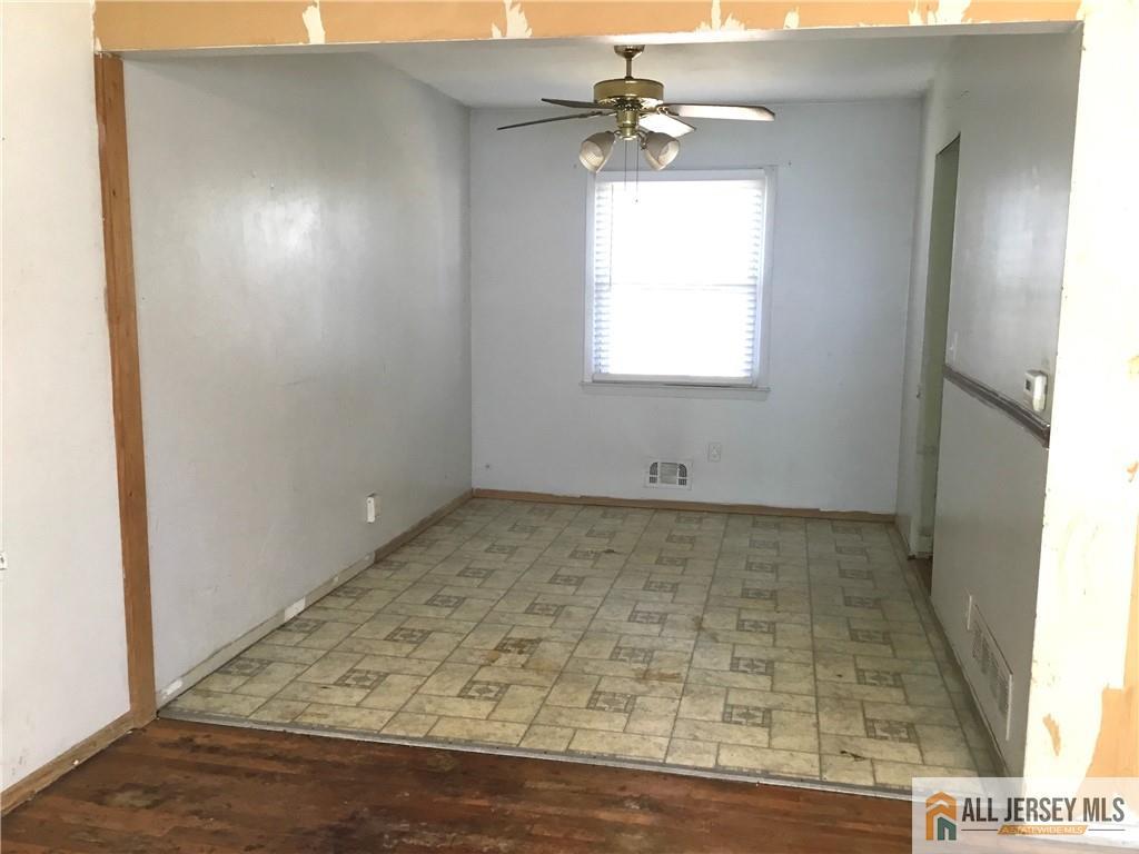 3 Laythan Road Edison, NJ 08817 - Photo 8 of 14