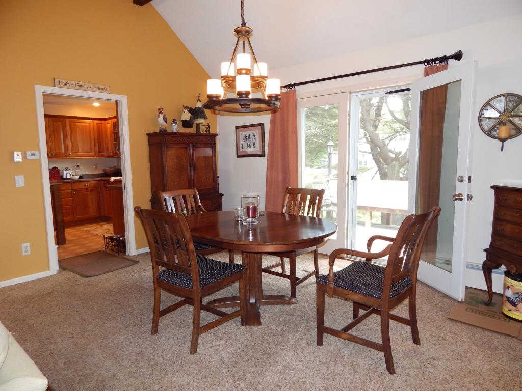 15 Pinewood Village Road, Unit 15 Lebanon, NH 03784 - Photo 3 of 22 Gallery Image 3