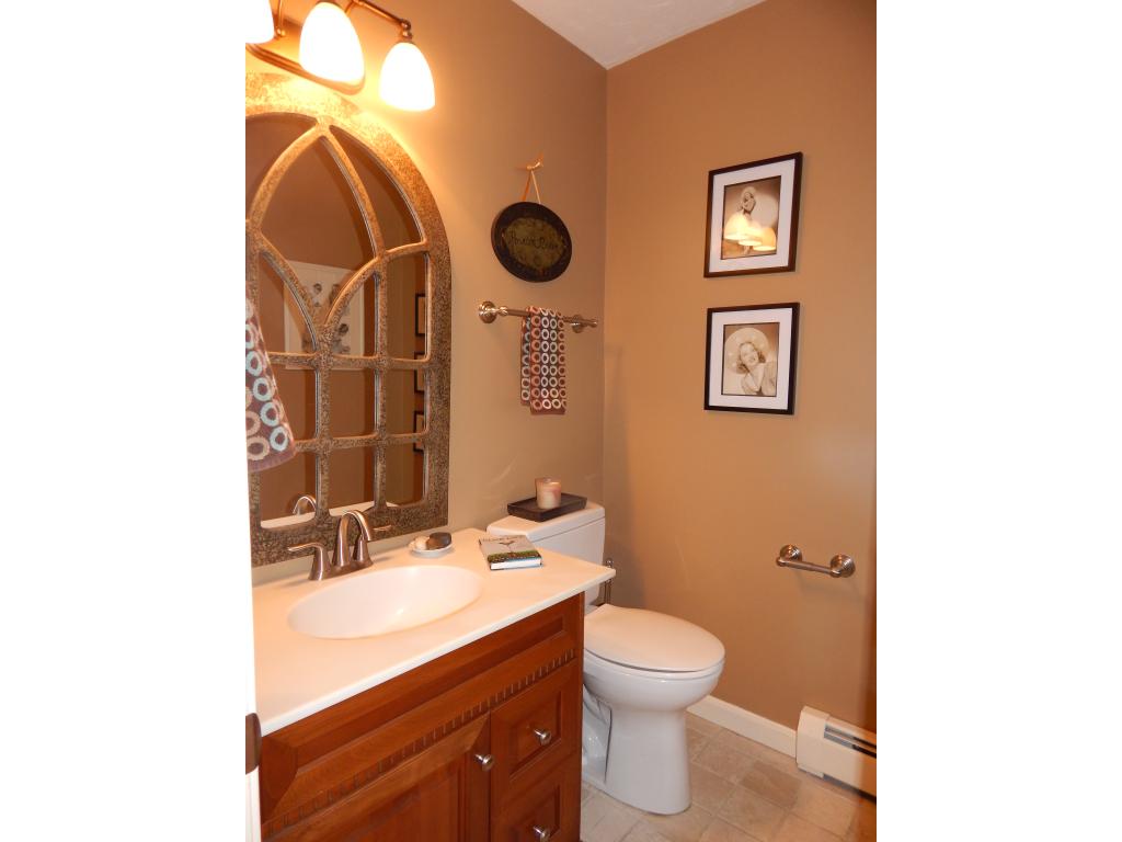 15 Pinewood Village Road, Unit 15 Lebanon, NH 03784 - Photo 10 of 22 Gallery Image 10