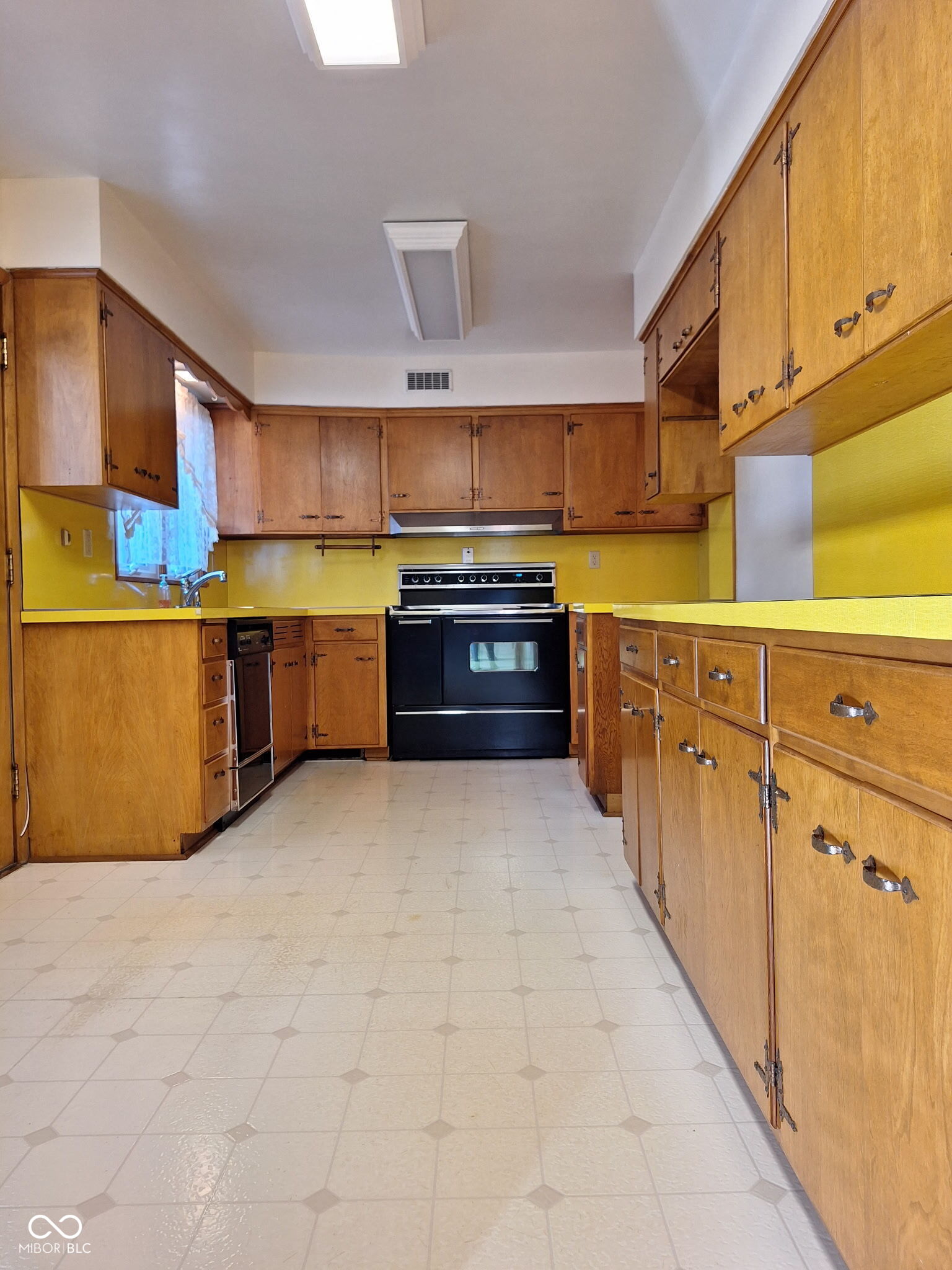 926 West Rudisill Boulevard Fort Wayne, IN 46807 - Photo 25 of 50