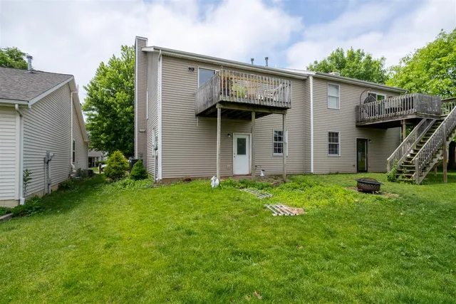 $219,000 | 67 Oak Park Road, Bloomington, IL 61701