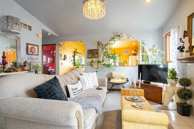 $219,000 | 67 Oak Park Road, Bloomington, IL 61701