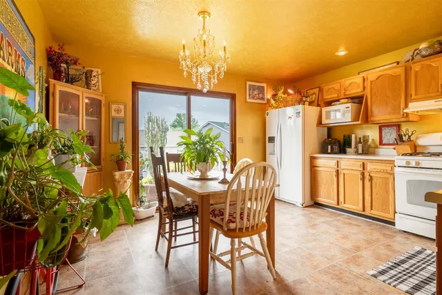 $219,000 | 67 Oak Park Road, Bloomington, IL 61701