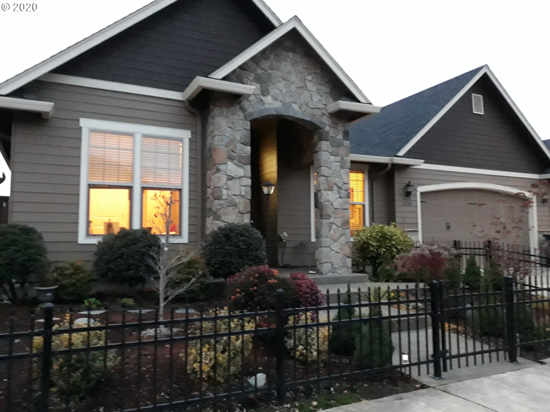 1220 South 41st Street Springfield, OR 97478 - Photo 1 of 20 Gallery Image 1