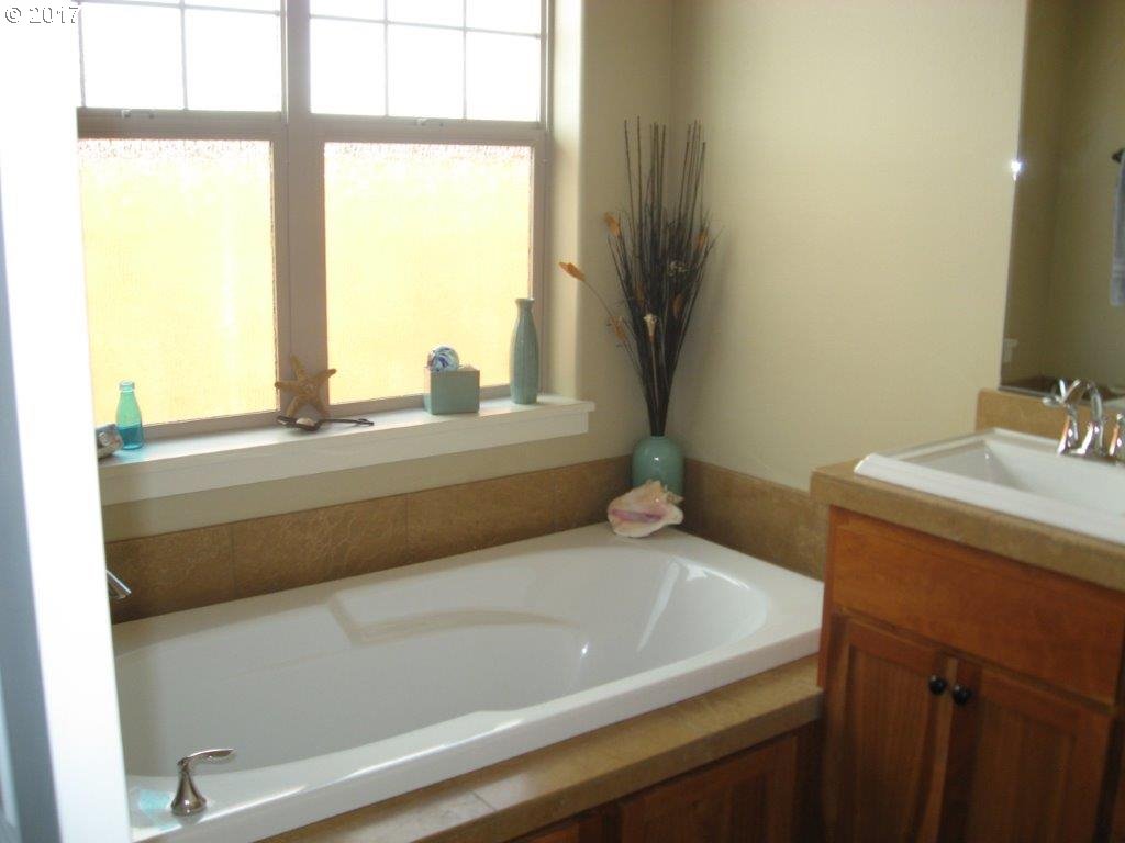 1220 South 41st Street Springfield, OR 97478 - Photo 16 of 20 Gallery Image 16