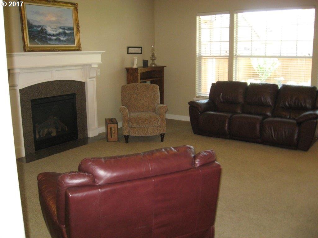 1220 South 41st Street Springfield, OR 97478 - Photo 5 of 20 Gallery Image 5