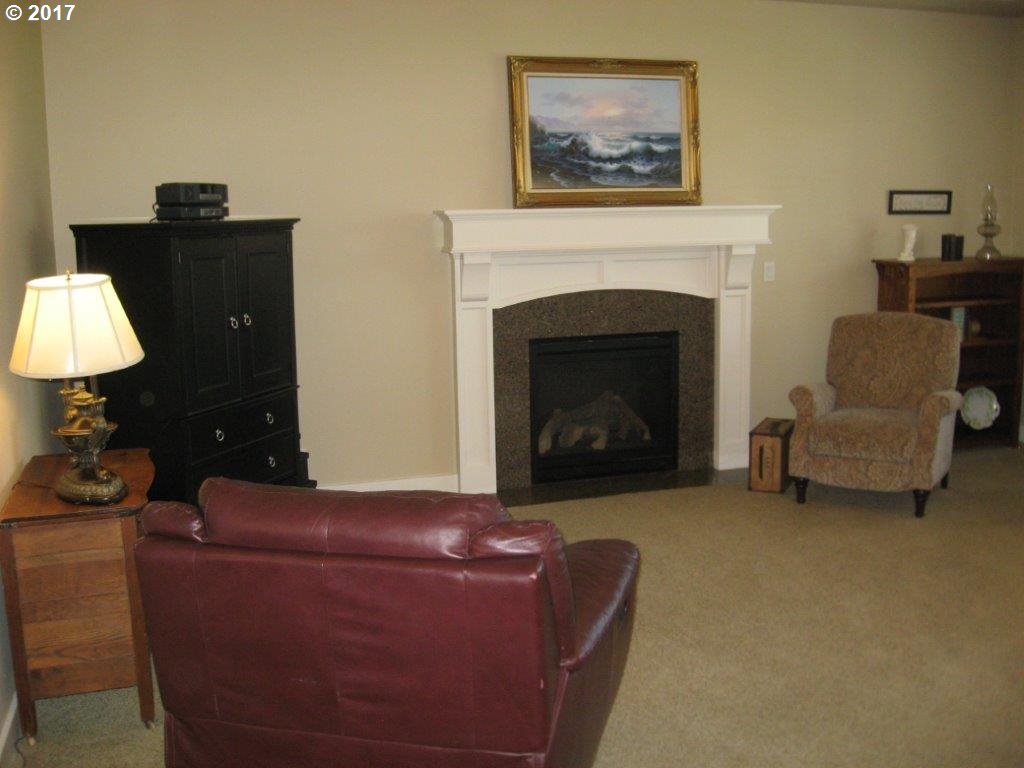 1220 South 41st Street Springfield, OR 97478 - Photo 6 of 20 Gallery Image 6