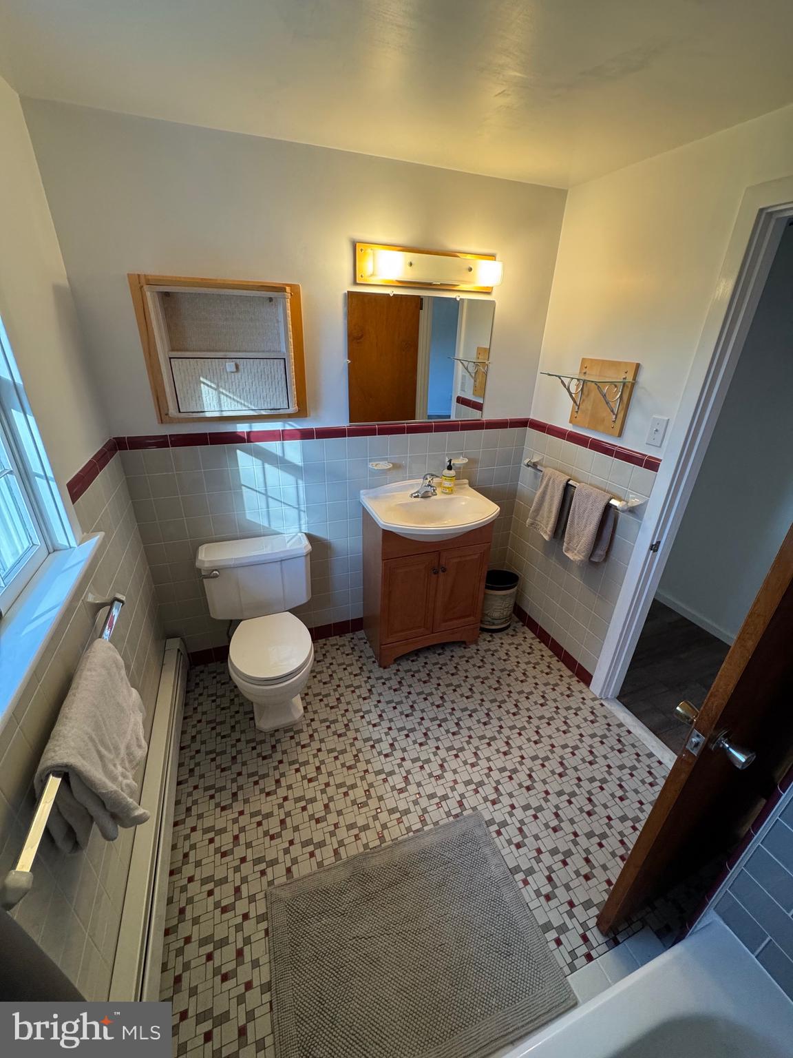 1114 West Thomas Road Lansdale, PA 19446 - Photo 14 of 32 Gallery Image 14