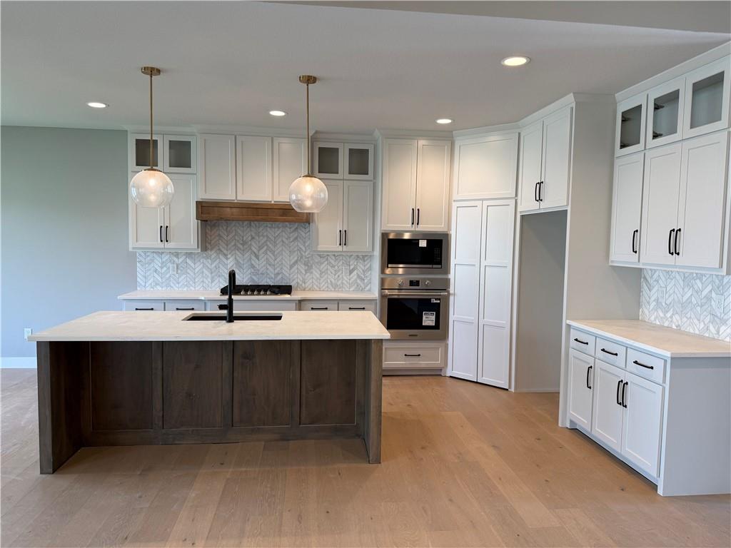 3222 Southwest Enoch Street Lee's Summit, MO 64082 - Photo 6 of 21