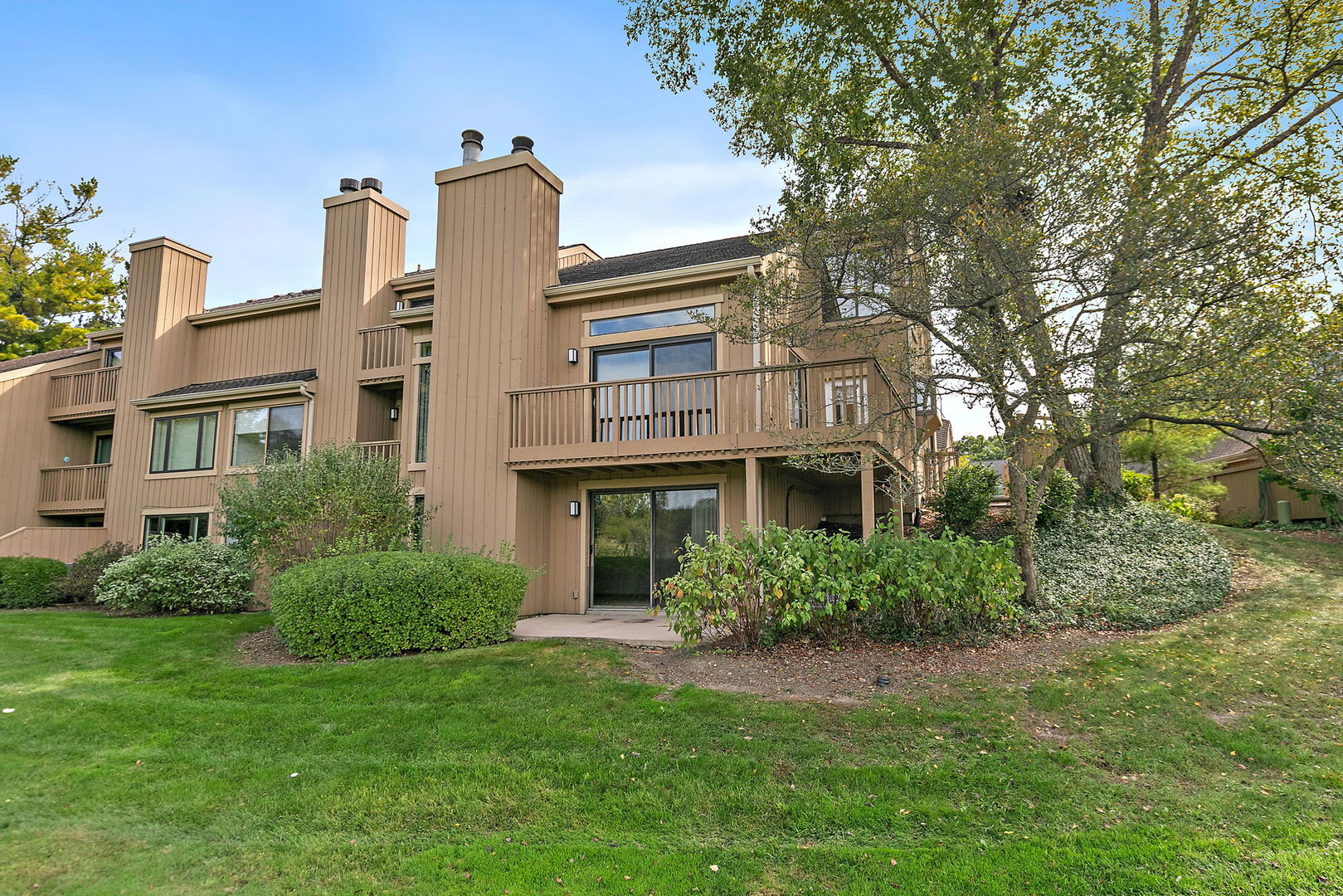 830 Oak Hill Road Lake Barrington, IL 60010 - Photo 36 of 39