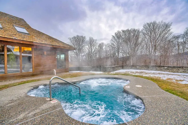 $345,000 | 180 High Ridge Road, Unit J10, Killington, VT 05751