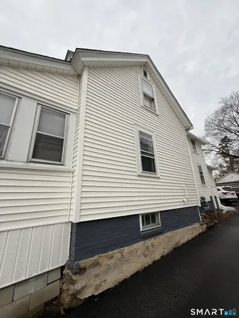 $2,350 | 5 Winthrop Street, Torrington, CT 06790