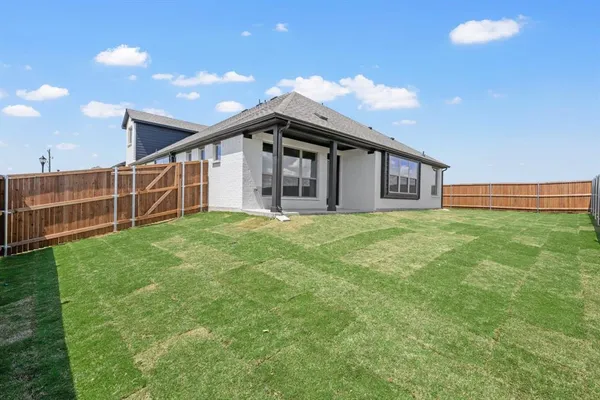 $3,250 | 1993 Daybreak Drive, Alvarado, TX 76009