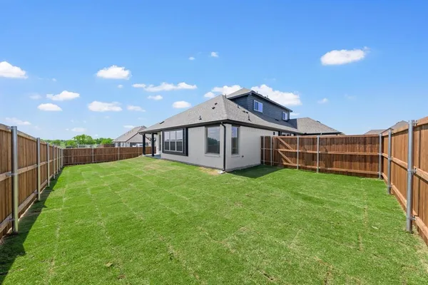 $3,250 | 1993 Daybreak Drive, Alvarado, TX 76009