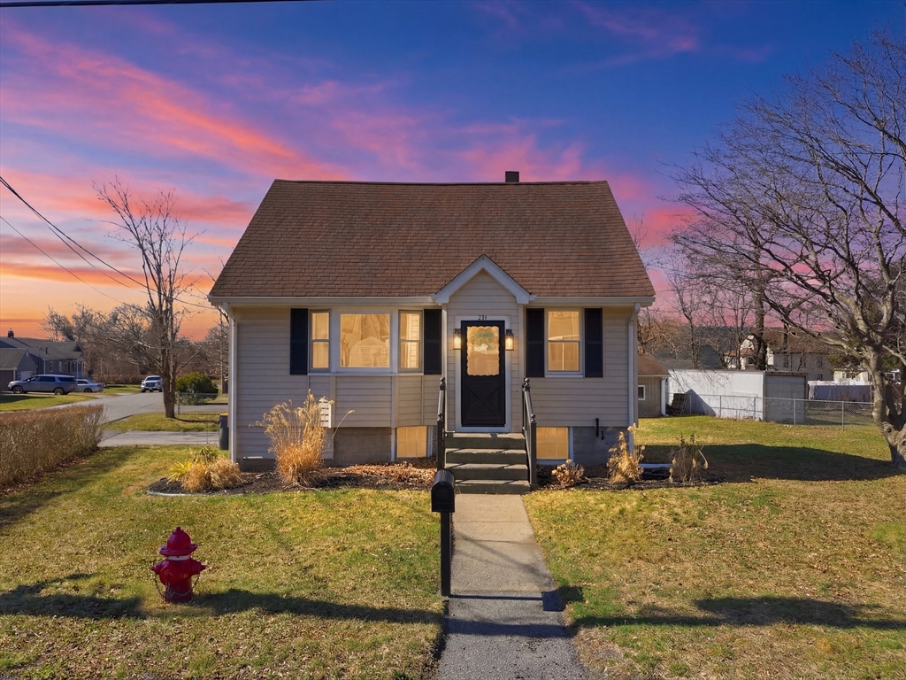 291 Oneil Road Somerset, MA 02725 - Photo 2 of 39