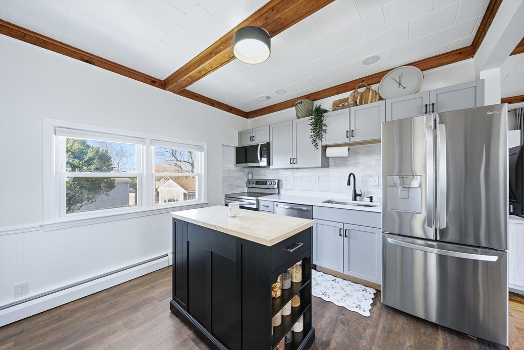 291 Oneil Road Somerset, MA 02725 - Photo 8 of 39