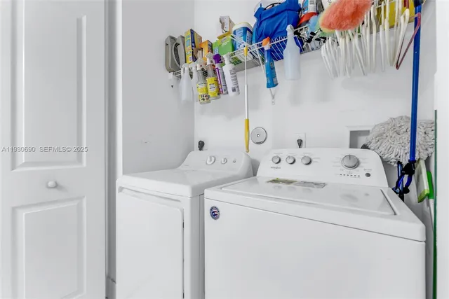 $299,000 | 3600 Oaks Clubhouse Drive, Unit 103, Pompano Beach, FL 33069