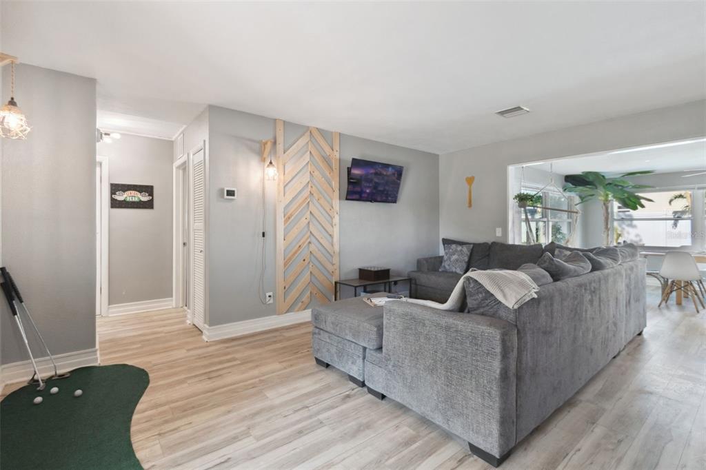 1503 4th Street Southwest Largo, FL 33770 - Photo 19 of 32 Gallery Image 19