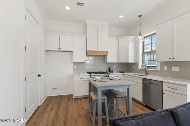 $269,000 | 315 Sandstone Avenue, Unit 205, Scott, LA 70583