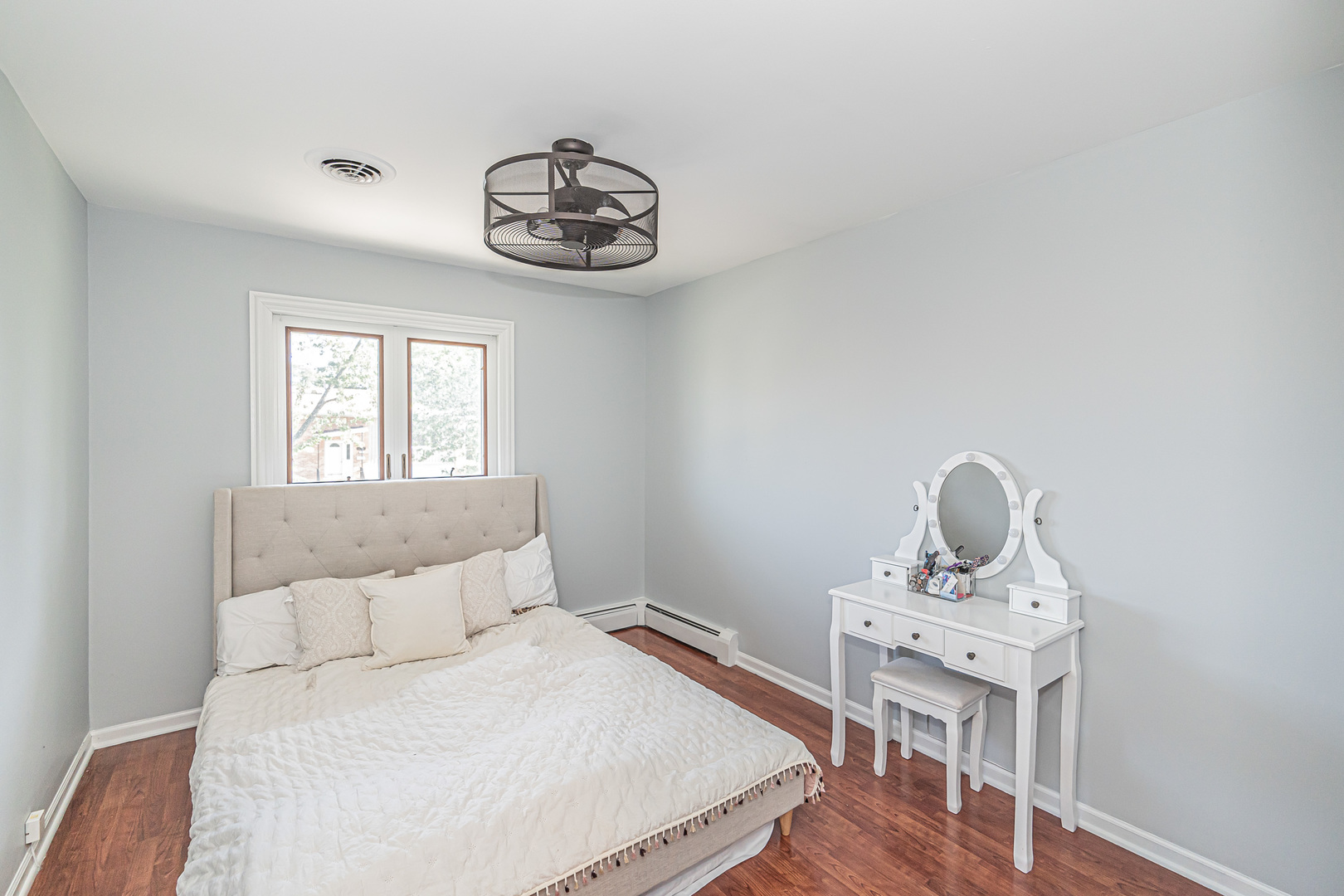 15232 Oak Road Oak Forest, IL 60452 - Photo 18 of 31 Gallery Image 18