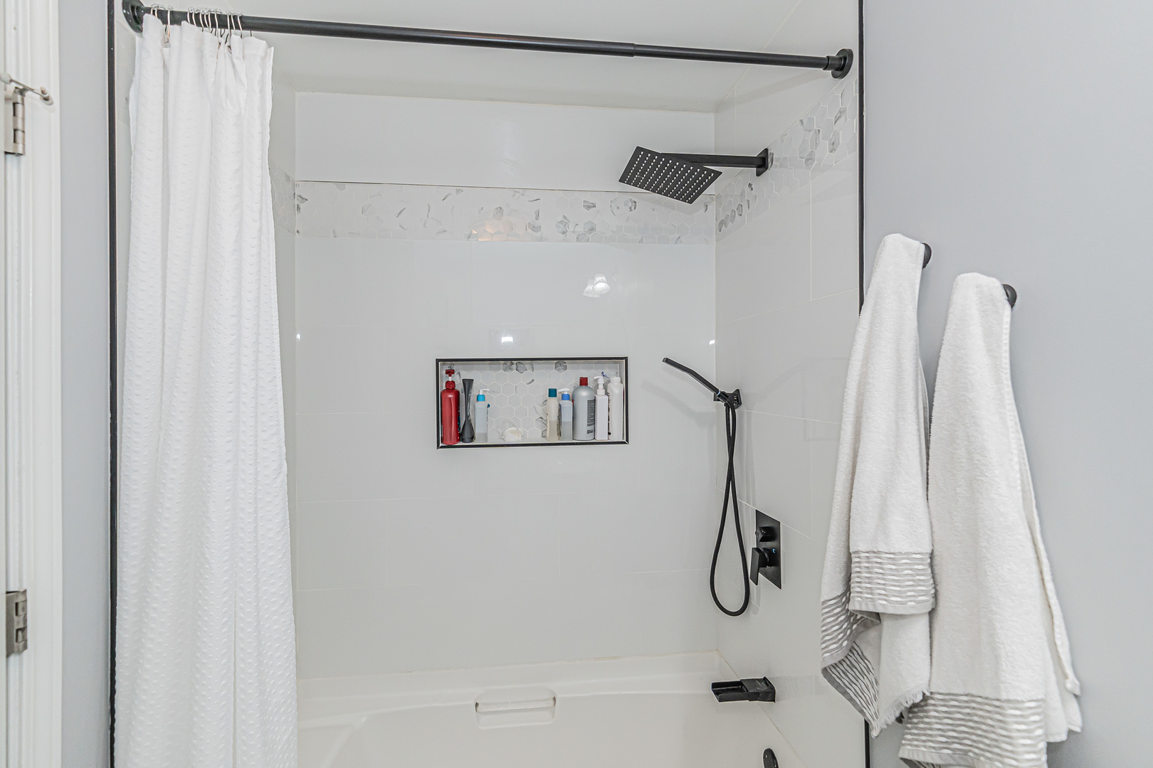 15232 Oak Road Oak Forest, IL 60452 - Photo 19 of 31 Gallery Image 19