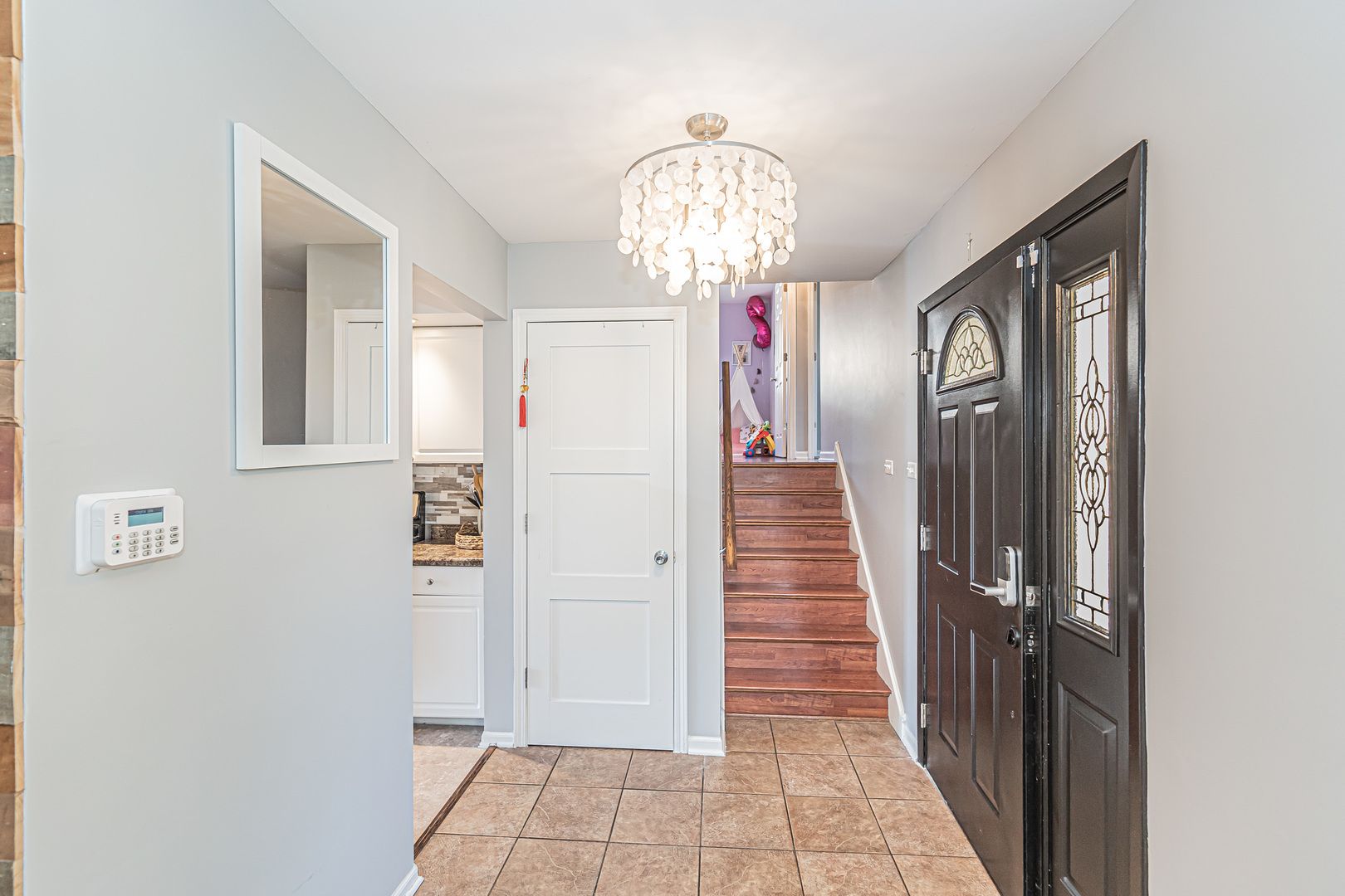 15232 Oak Road Oak Forest, IL 60452 - Photo 5 of 31 Gallery Image 5