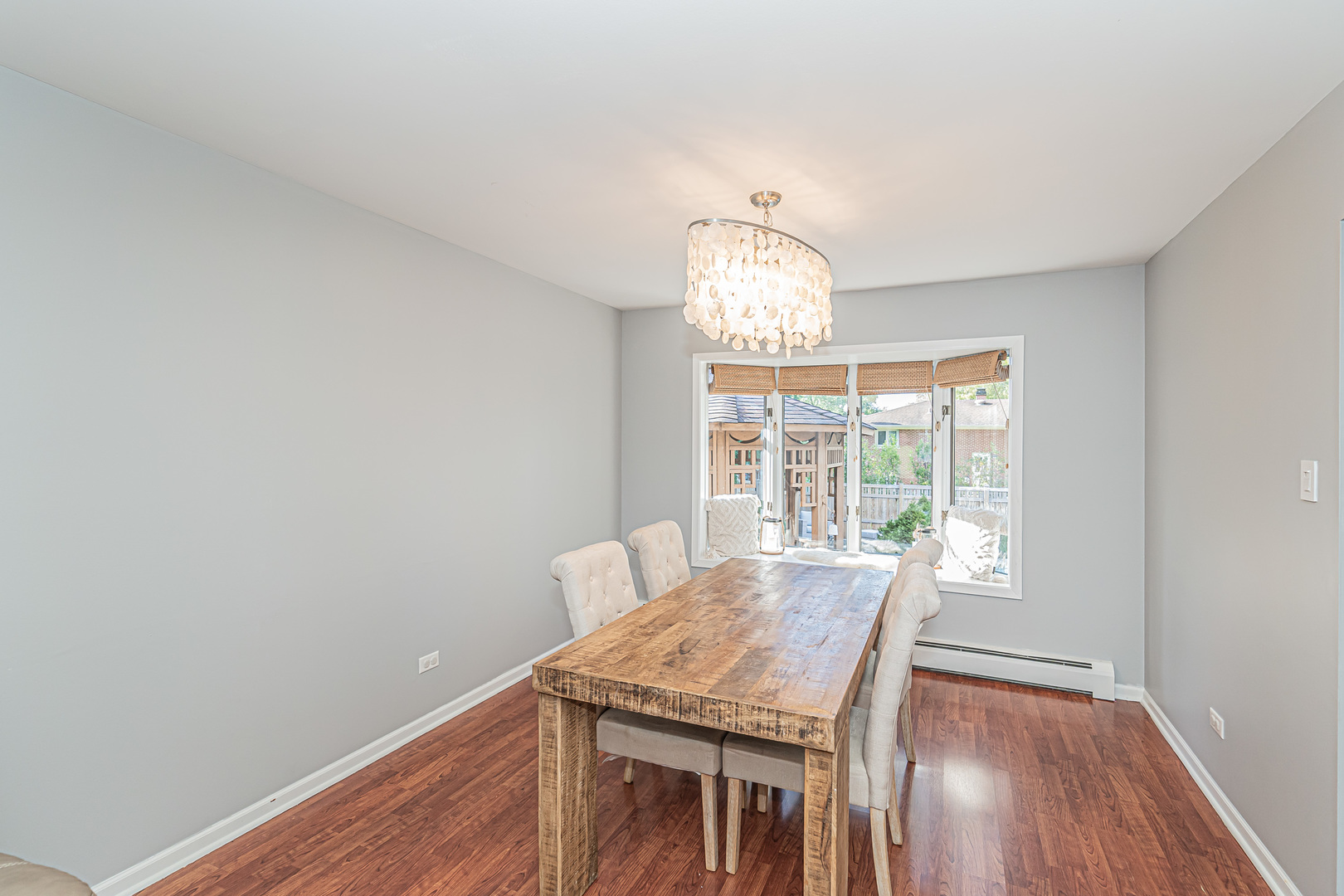 15232 Oak Road Oak Forest, IL 60452 - Photo 9 of 31 Gallery Image 9